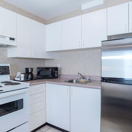 Sandman Hotel Пентиктън Екстериор снимка