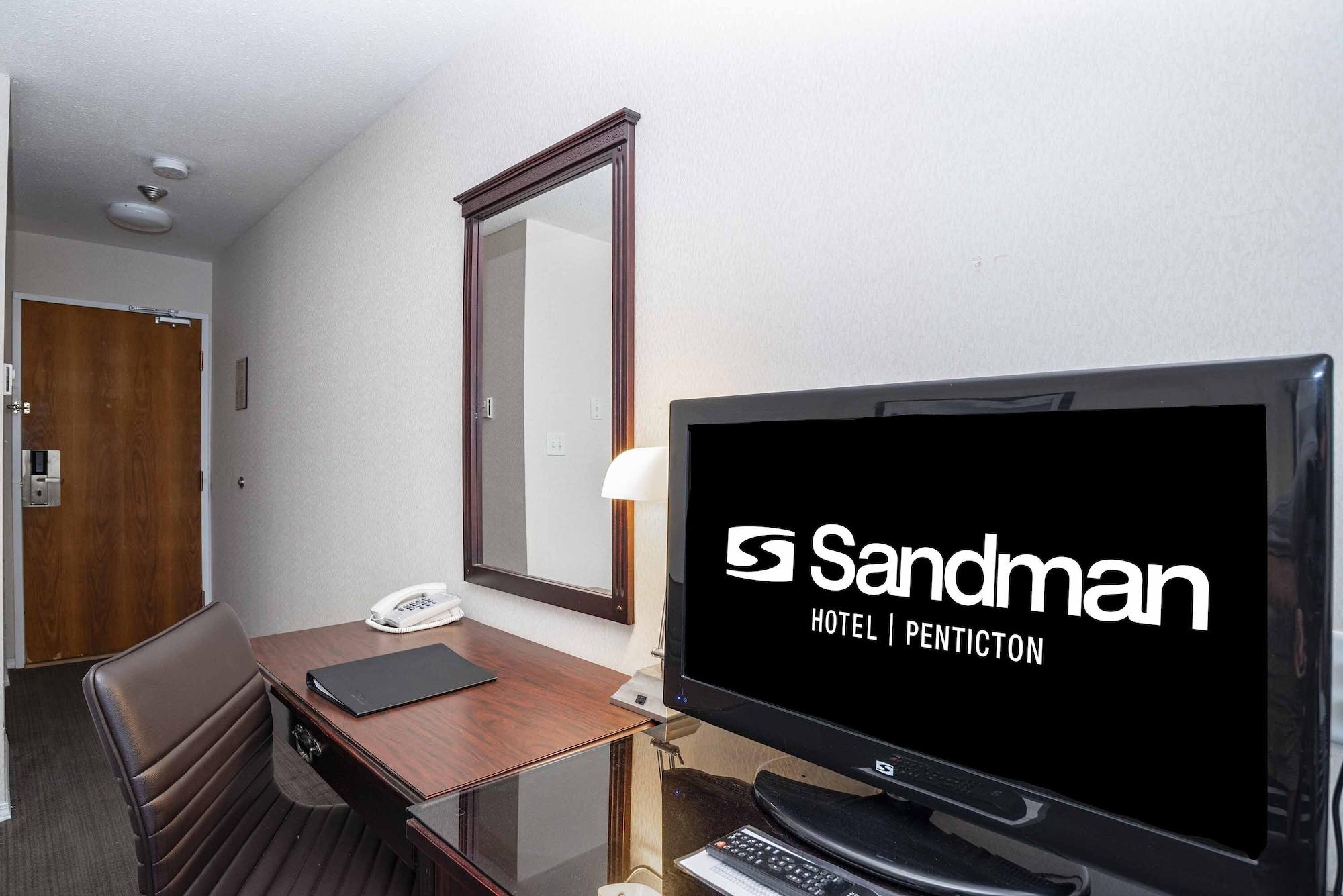 Sandman Hotel Пентиктън Екстериор снимка